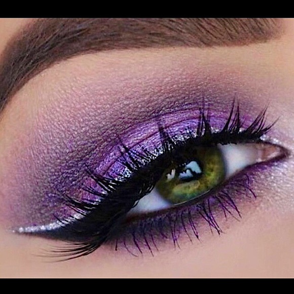 Violet Voss Other - 🆕🔥VIOLET VOSS PRO ESSENTIAL#2/5COLORS/1PALETTE🎨👀BOLD VERY PIGMENTED COLORS